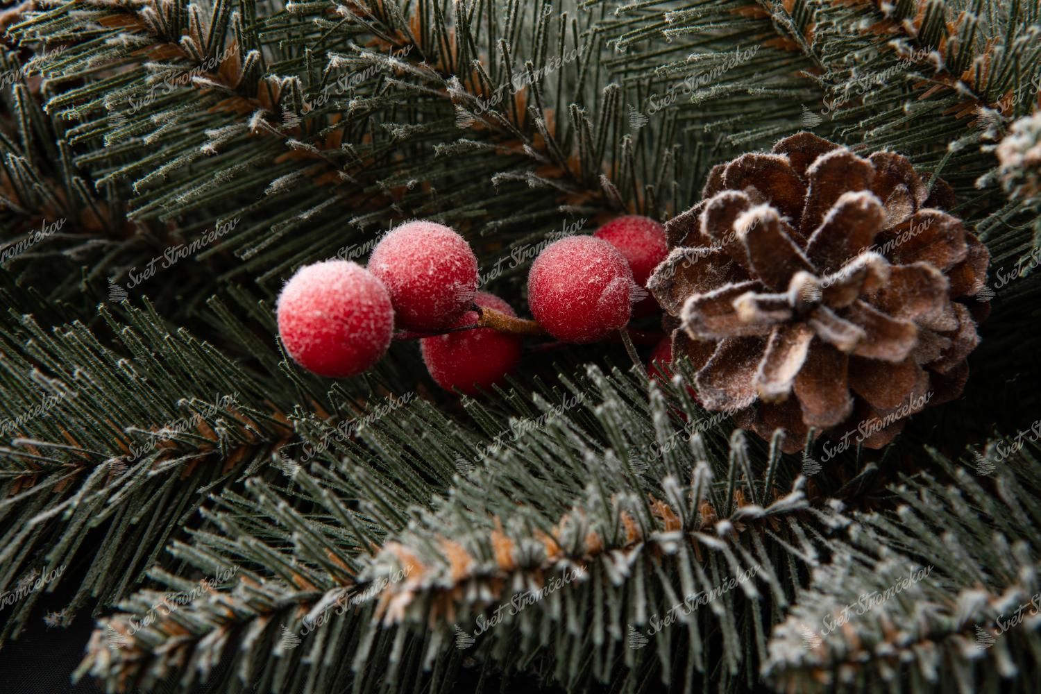 Wianek świąteczny Świerk Kryształowy 50cm