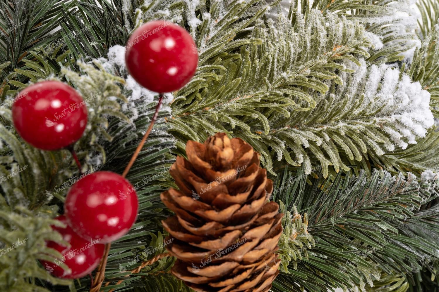 Wianek bożonarodzeniowy PE Jodła Ośnieżona 50cm