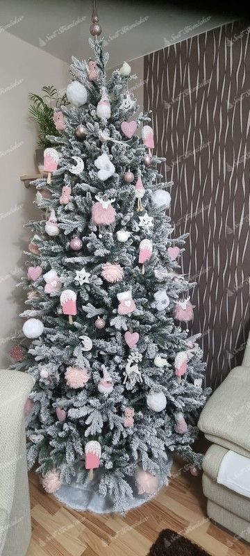 Choinka sztuczna PE Świerk Królewski 240cm