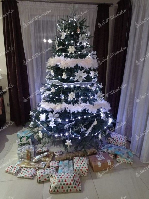 Choinka sztuczna PE Świerk Potężny 210cm