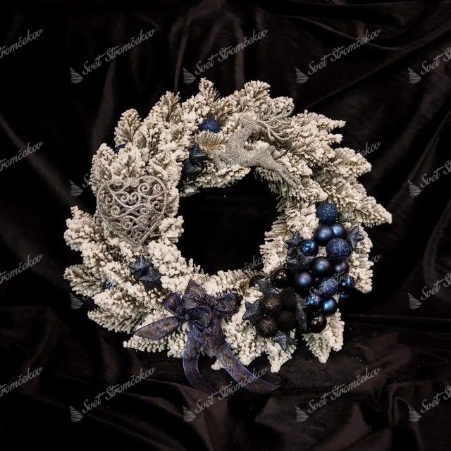 Wianek świąteczny Świerk Biały 50cm