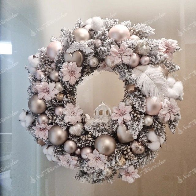 Wianek świąteczny Świerk Biały 50cm