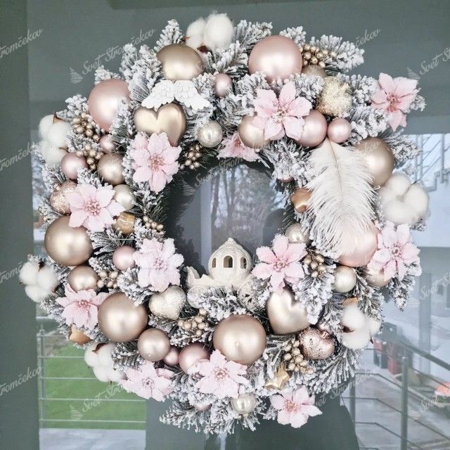 Wianek świąteczny Świerk Biały 50cm