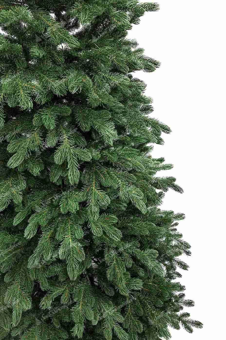Detail vianočného stromčeka FULL 3D Smrek Bavorský, vetvičky majú mohutný tvar a ihličie je tmavozelenej farby.