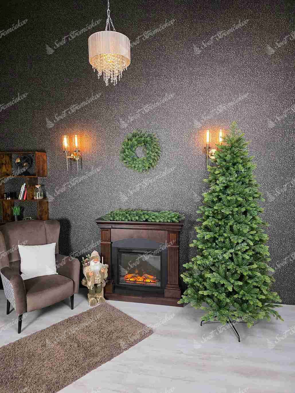 Umelý vianočný stromček 3D Smrek Taliansky Úzky, stromček má ihličie v rôznych odtieňoch zelenej