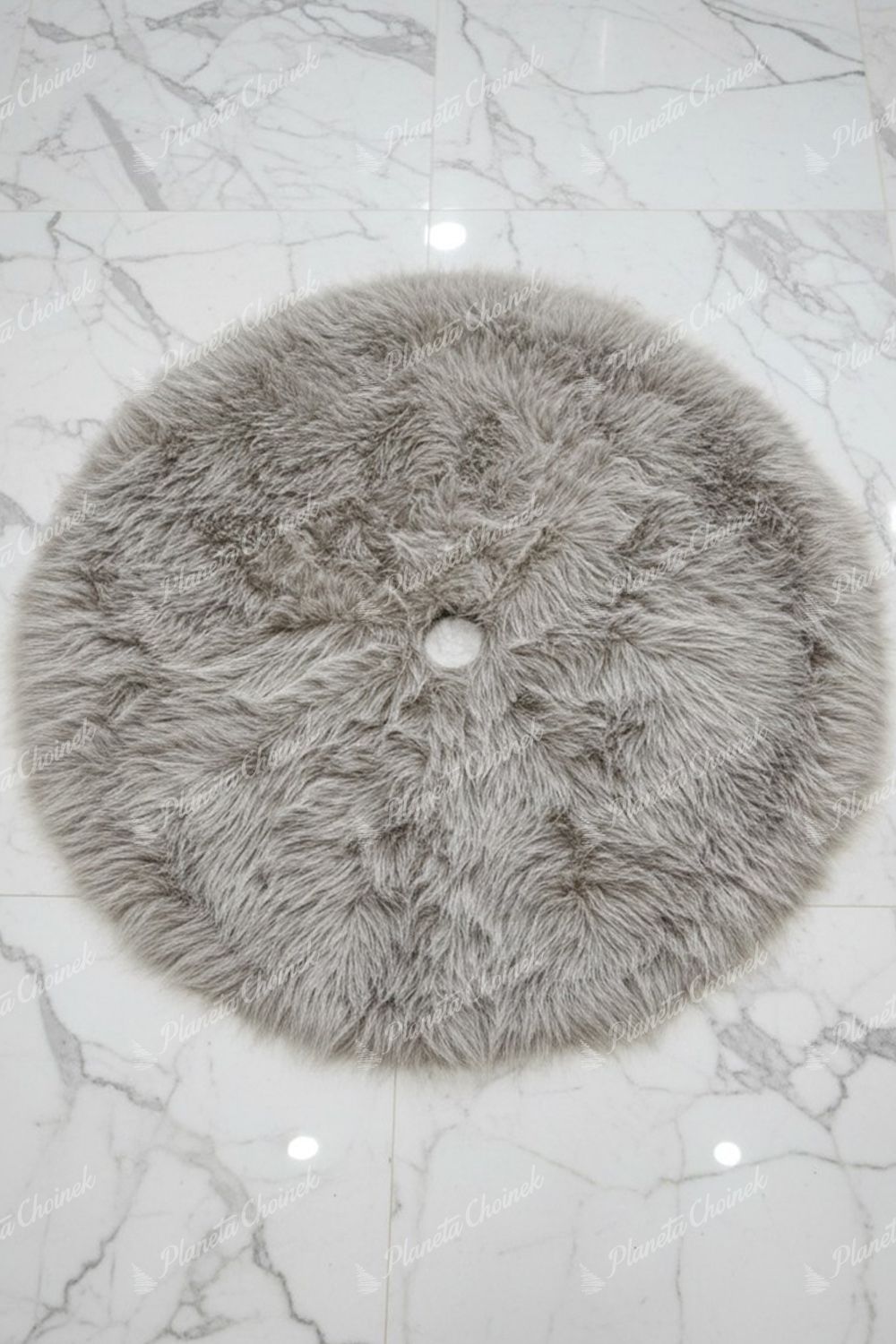 Dywanik pod choinkę w kolorze cappuccino 150cm
