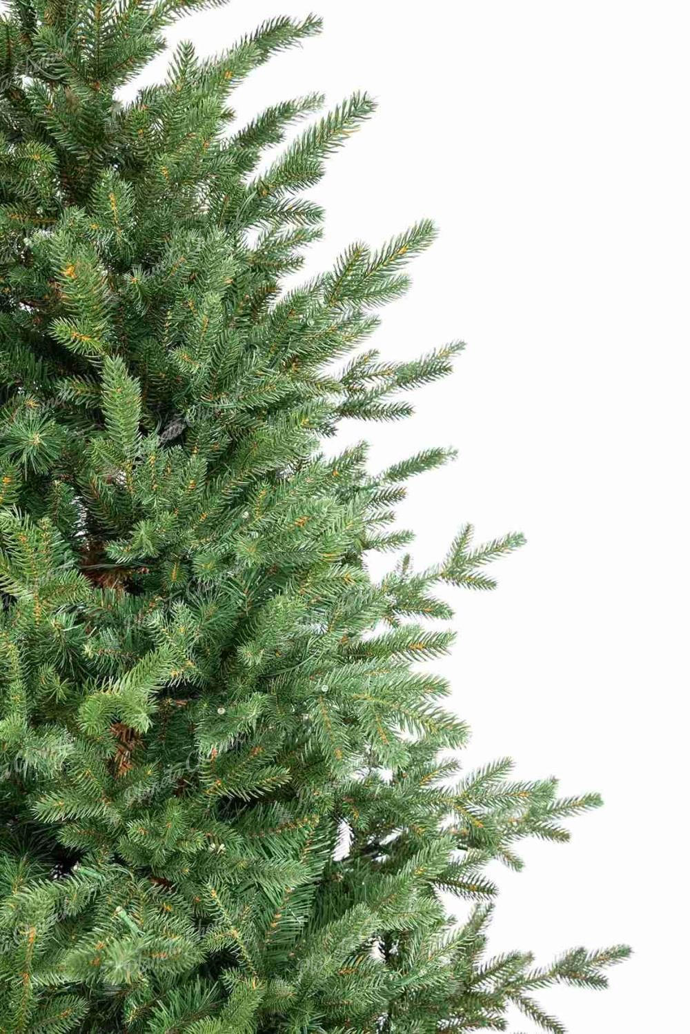 Detal sztucznej choinki PE Świerk Estoński , Ma naturalnie zielone, lekko wystające gałązki